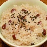 圧力鍋で☆餅入り小豆ご飯ですが餅米お赤飯風！